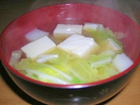 白菜と豆腐の和風スープ